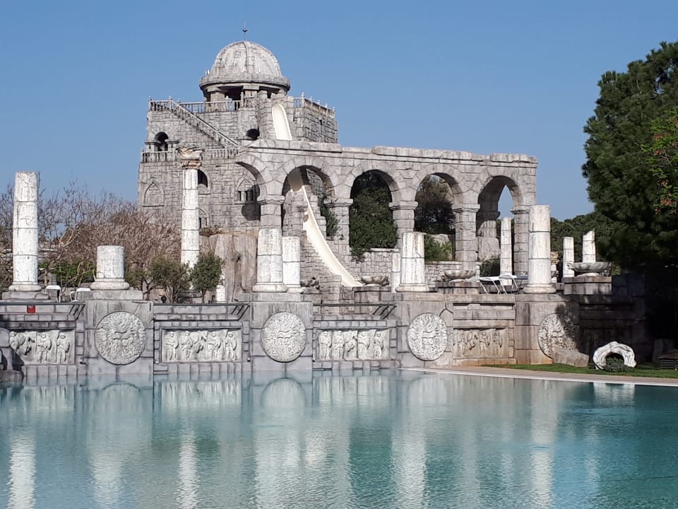 Pool Xanadu Resort Hotel