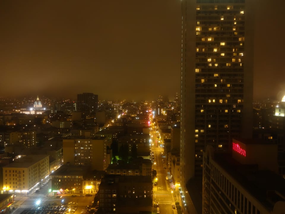 Ausblick Zimmer bei Nacht Parc 55 San Francisco - a Hilton Hotel