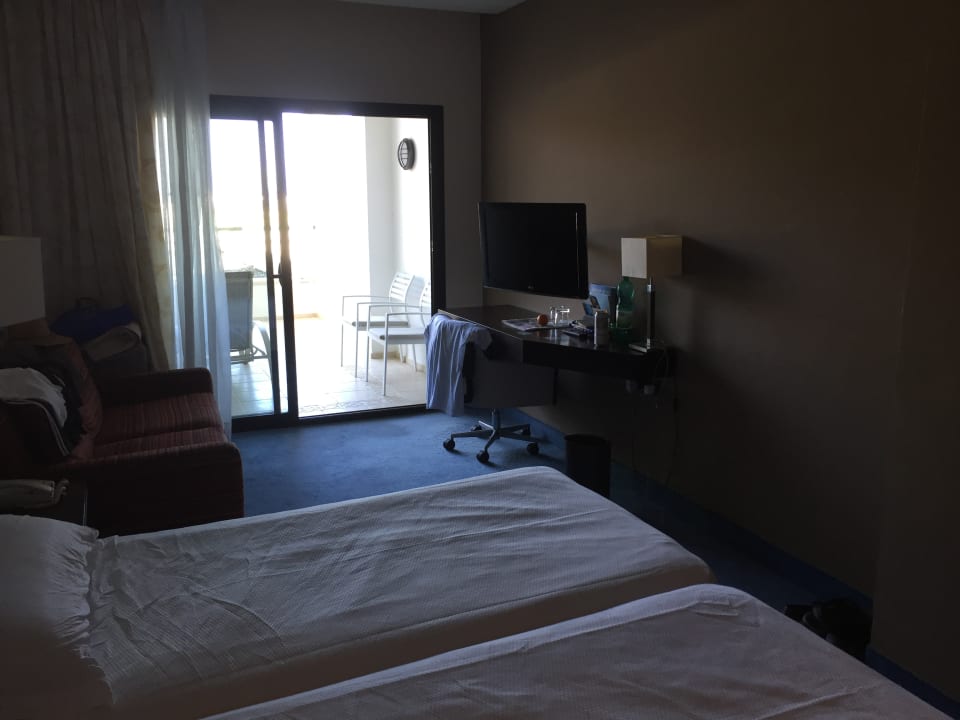 Zimmer Hotel Faro, a Lopesan Collection Hotel