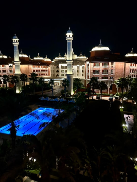 Außenansicht Royal Taj Mahal Hotel