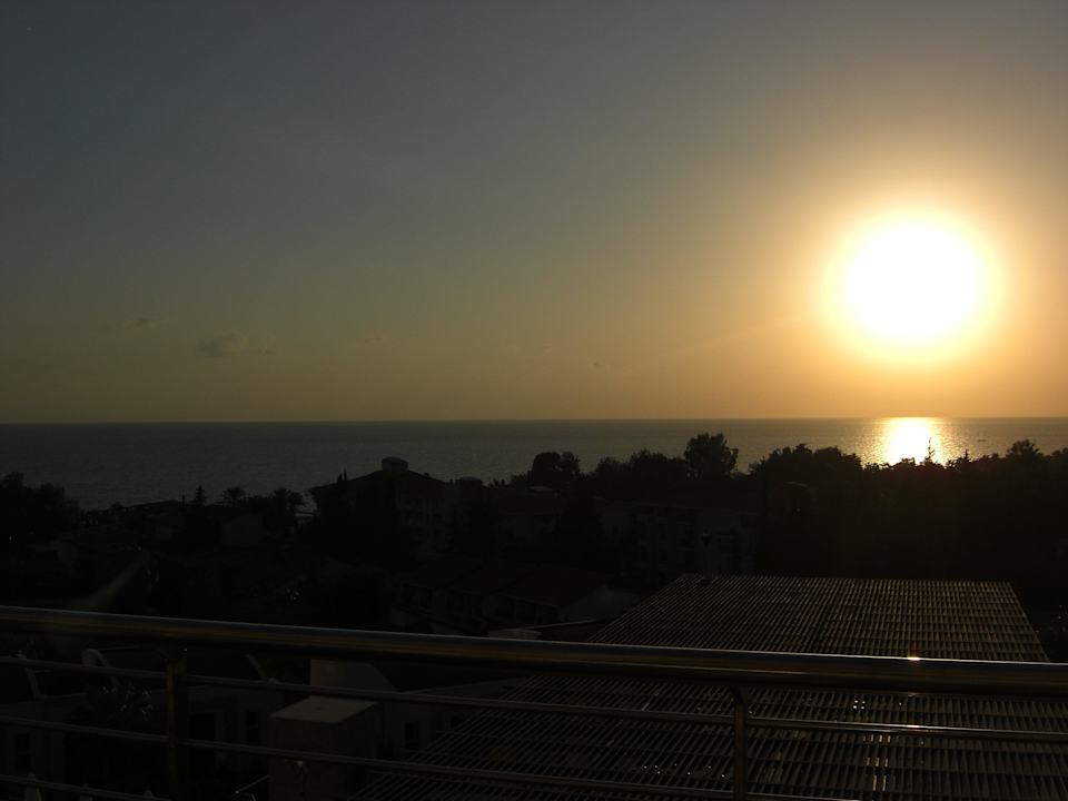Sonnenuntergang vom Restaurant  Horus Paradise Luxury Resort & Club