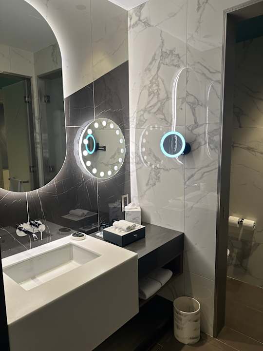 Zimmer Hyatt Centric Jumeirah Dubai