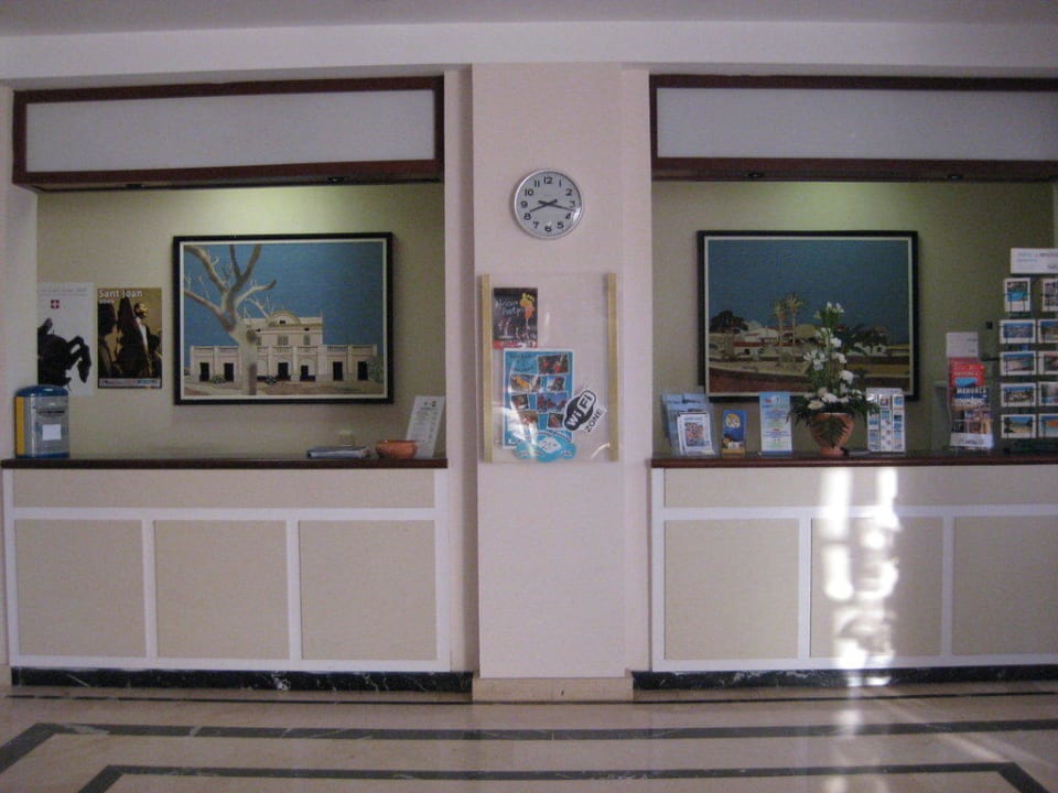 Rezeption Grupotel Club Menorca