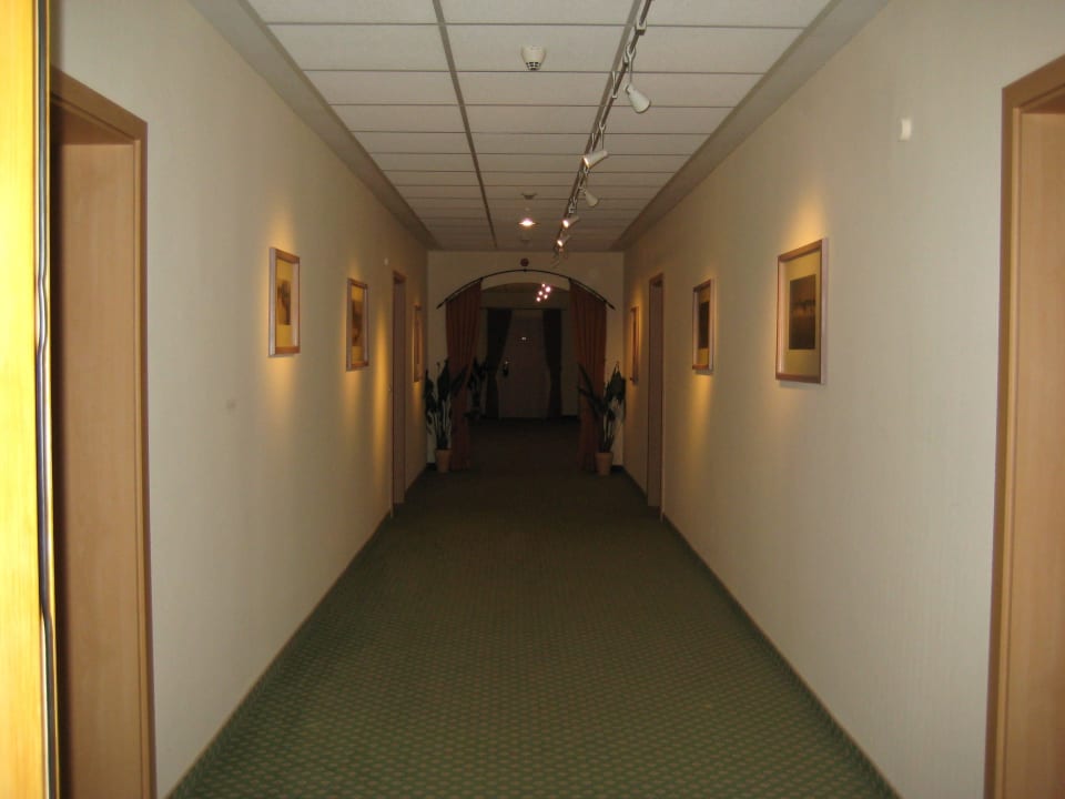 Innenansicht Flur REGIOHOTEL Berghotel Ilsenburg