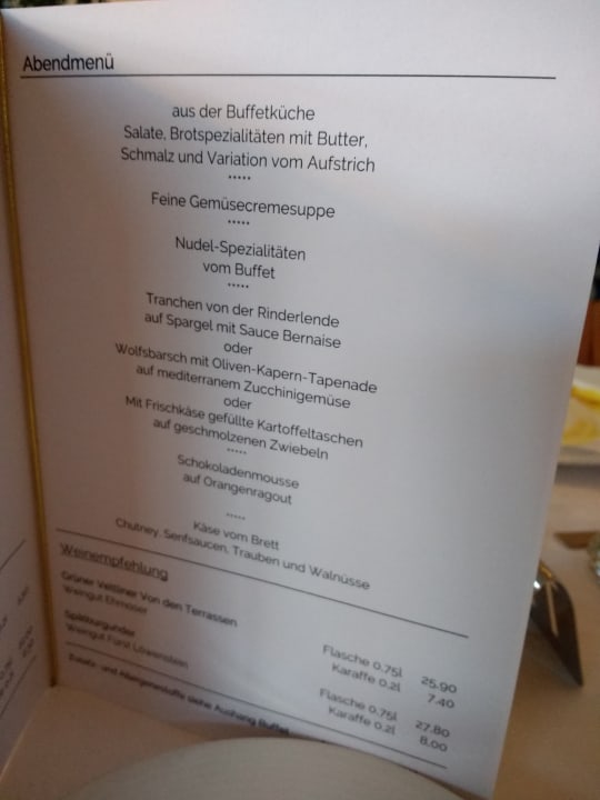 Jeden Morgen stand bereits die aktuelle Karte für das Abendm Hotel Sonnenhof