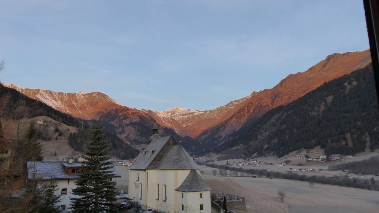 Ridnauner Tal mit Kirche Sonklarhof