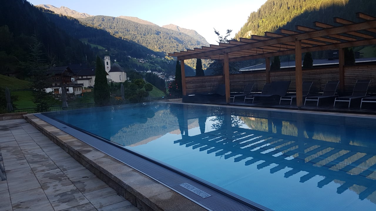 Pool Hotel Weisses Lamm