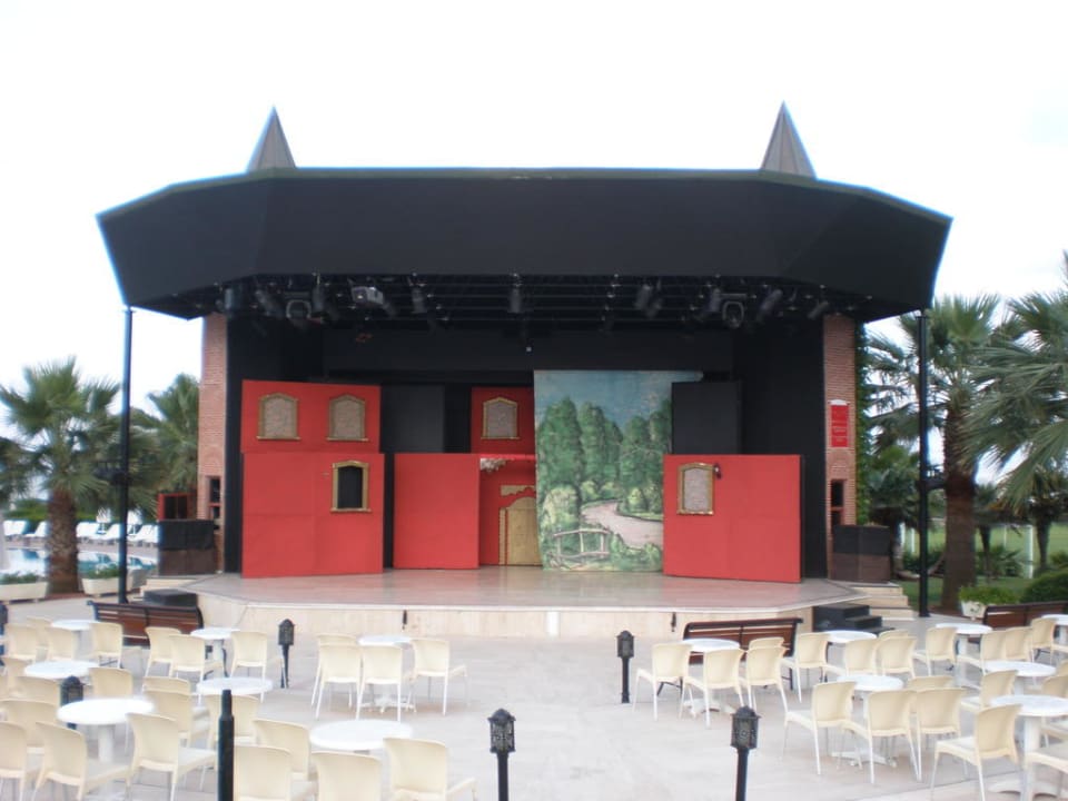 Show-Bühne Paloma Oceana