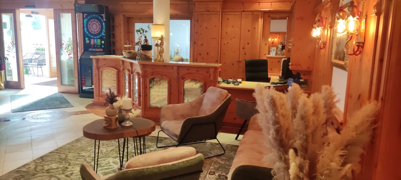 Lobby Hotel Alpenjuwel Jäger