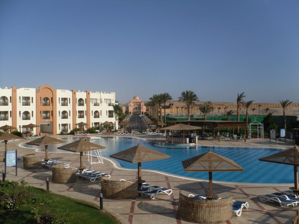 Basen SUNRISE Royal Makadi Resort
