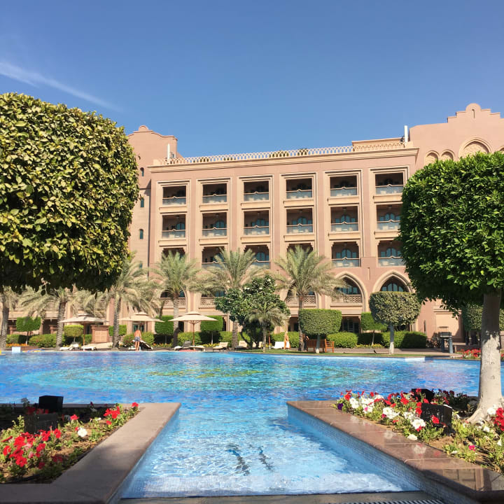 Pool Emirates Palace Mandarin Oriental