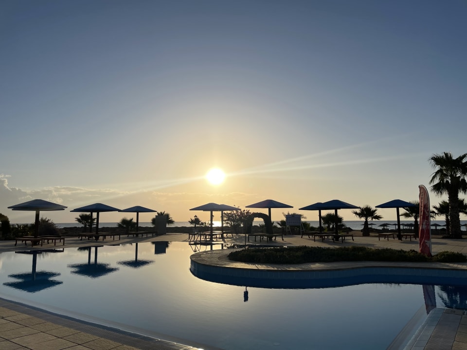 Pool Lahami Bay Beach Resort