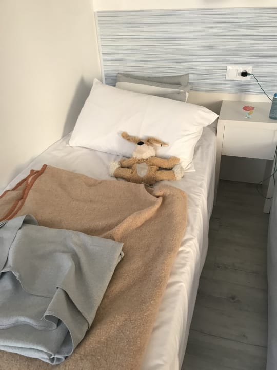 Zimmer FERGUS Club Pineda Splash