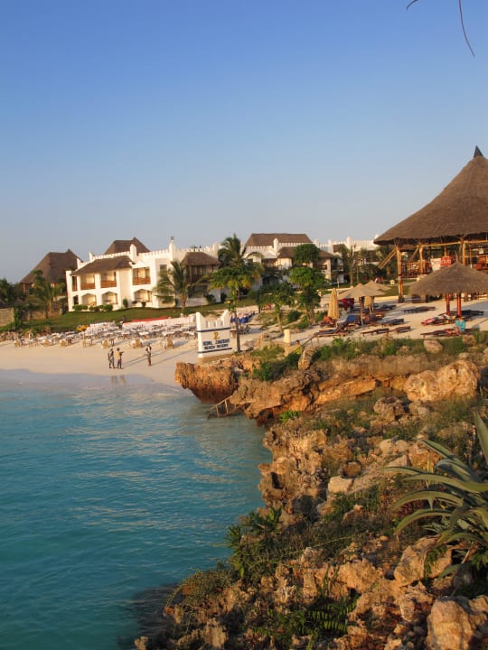 Vorbereitung für das Abendessen am Strand Royal Zanzibar Beach Resort