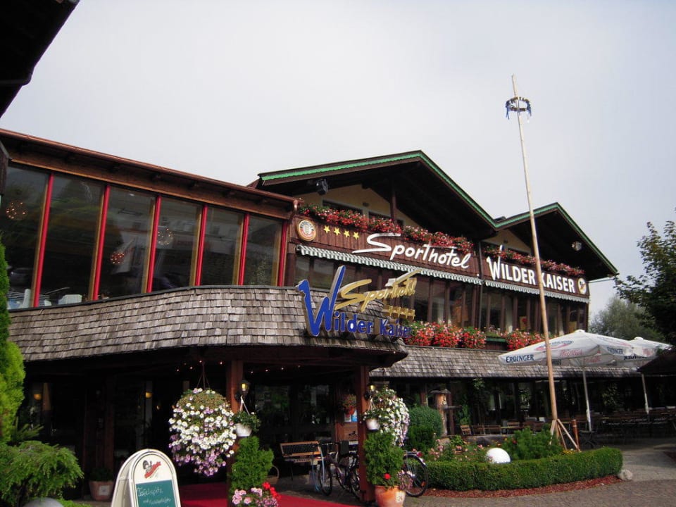 Haupteingang Sporthotel Wilder Kaiser