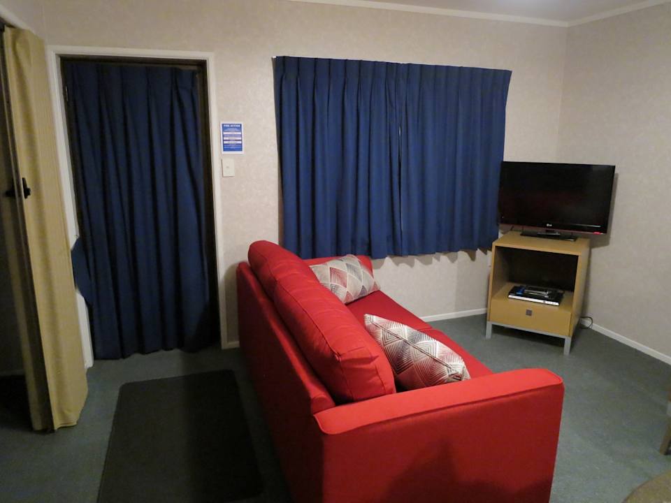 Zimmer Motel Cypress Court