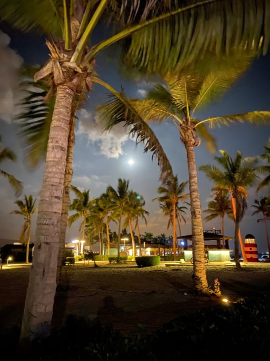 Gartenanlage Fanar Hotel & Residences Salalah Beach