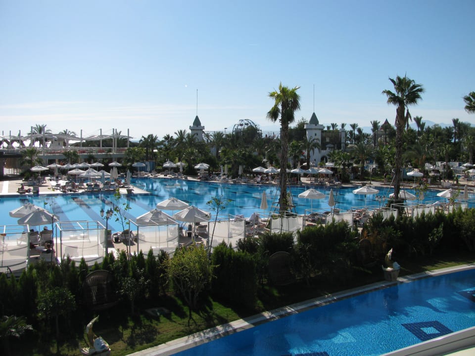 Nur ein Teil der großzügigen Poolanlangen Hotel Delphin Imperial