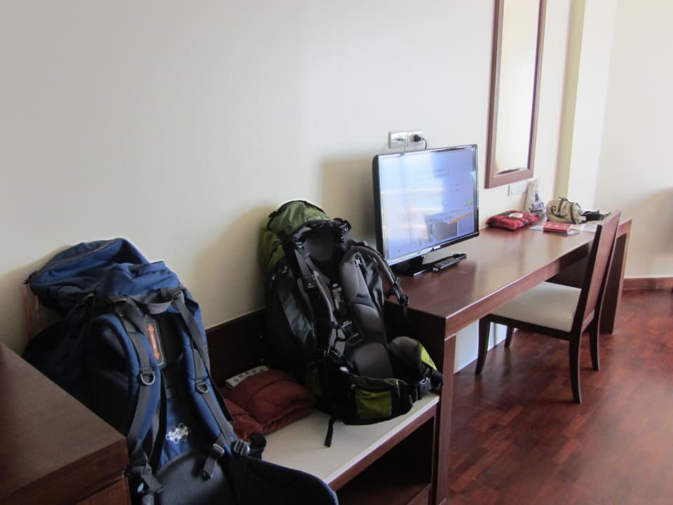 Flat und Schreibtisch Hotel Grand Jomtien Palace