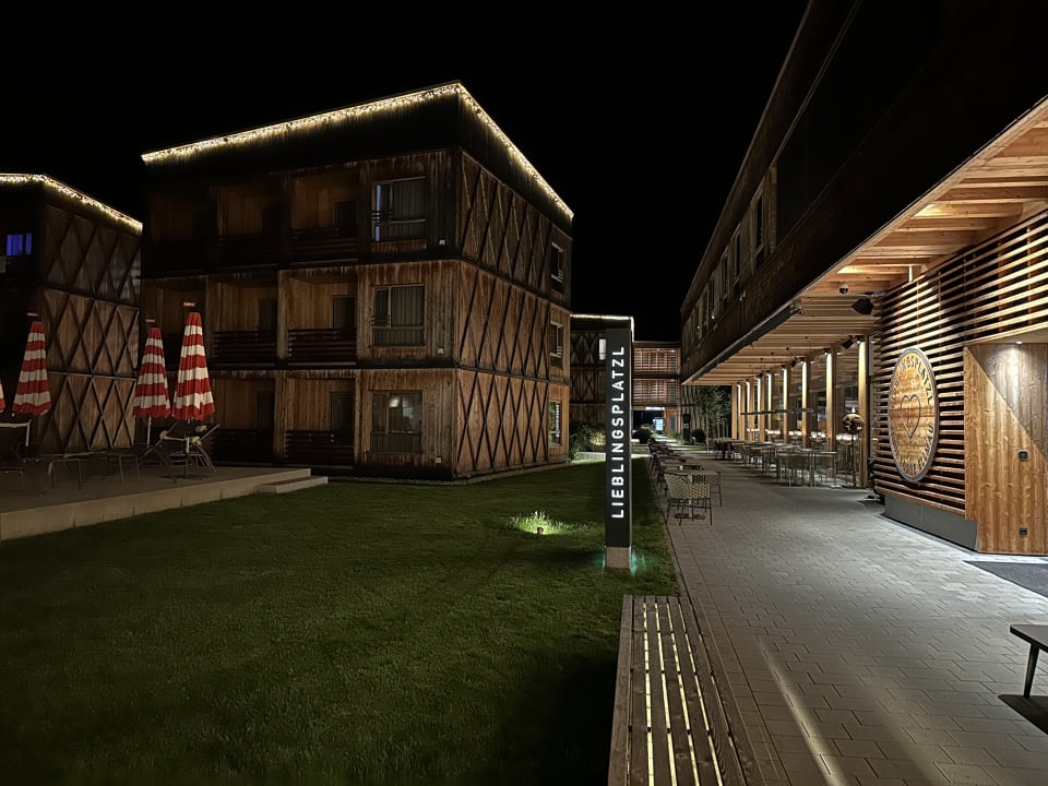 Außenansicht Tirol Lodge