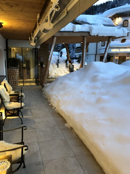 Außenansicht Hotel Sonnegg