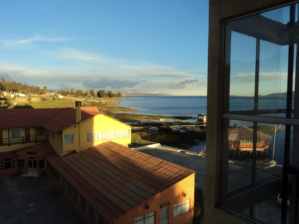 Blick auf den See Inca Utama Hotel