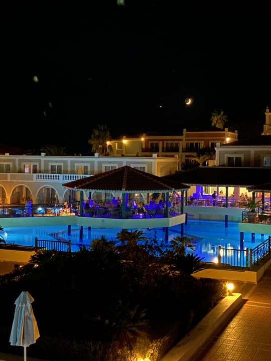 Pool Porto Bello Royal