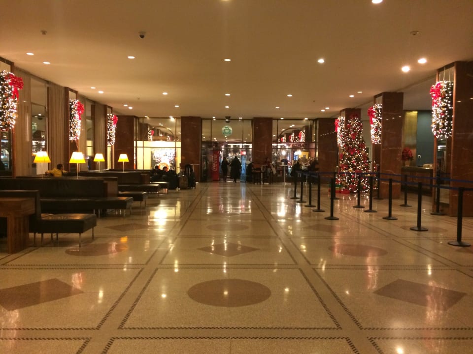 Empfang/Aufenthalt New York's Hotel Pennsylvania