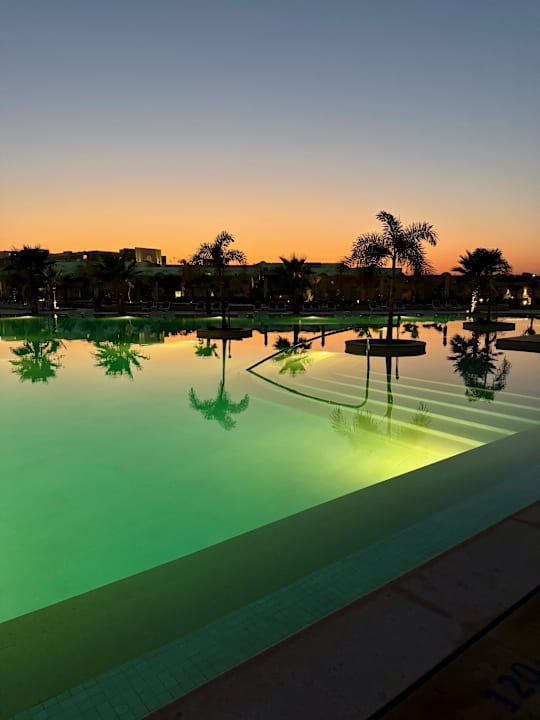 Pool Sentido Reef Oasis Suakin