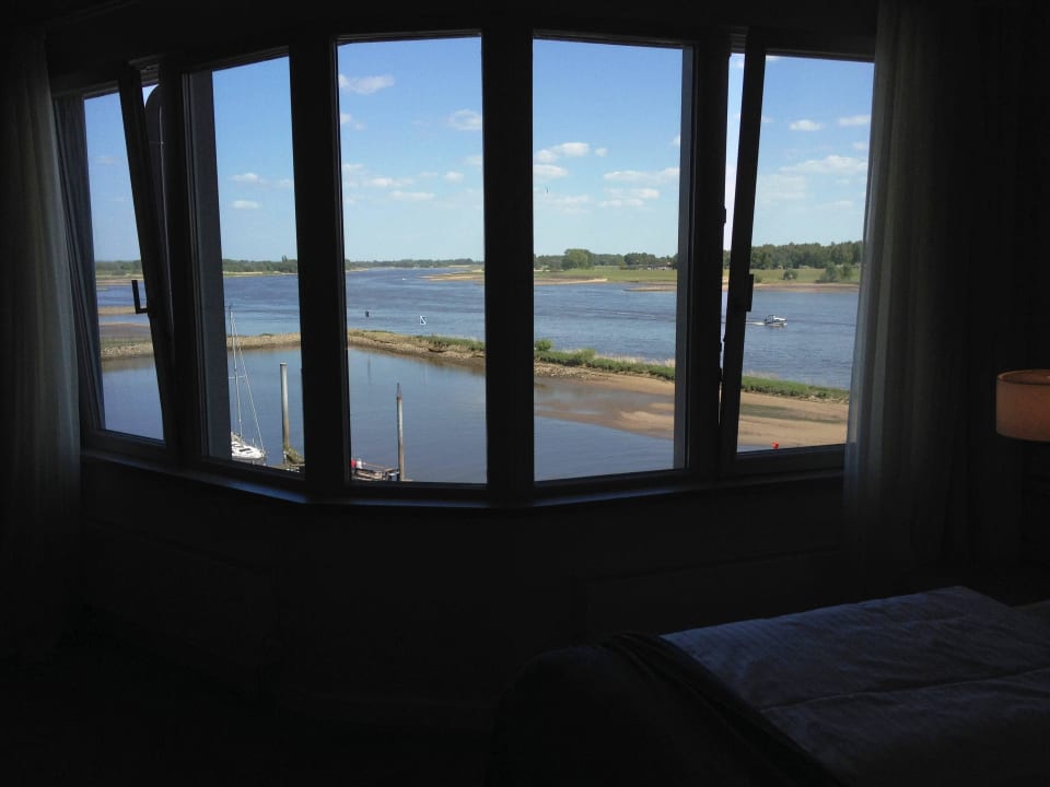 Blick auf die Elbe Hotel Zollenspieker Fährhaus