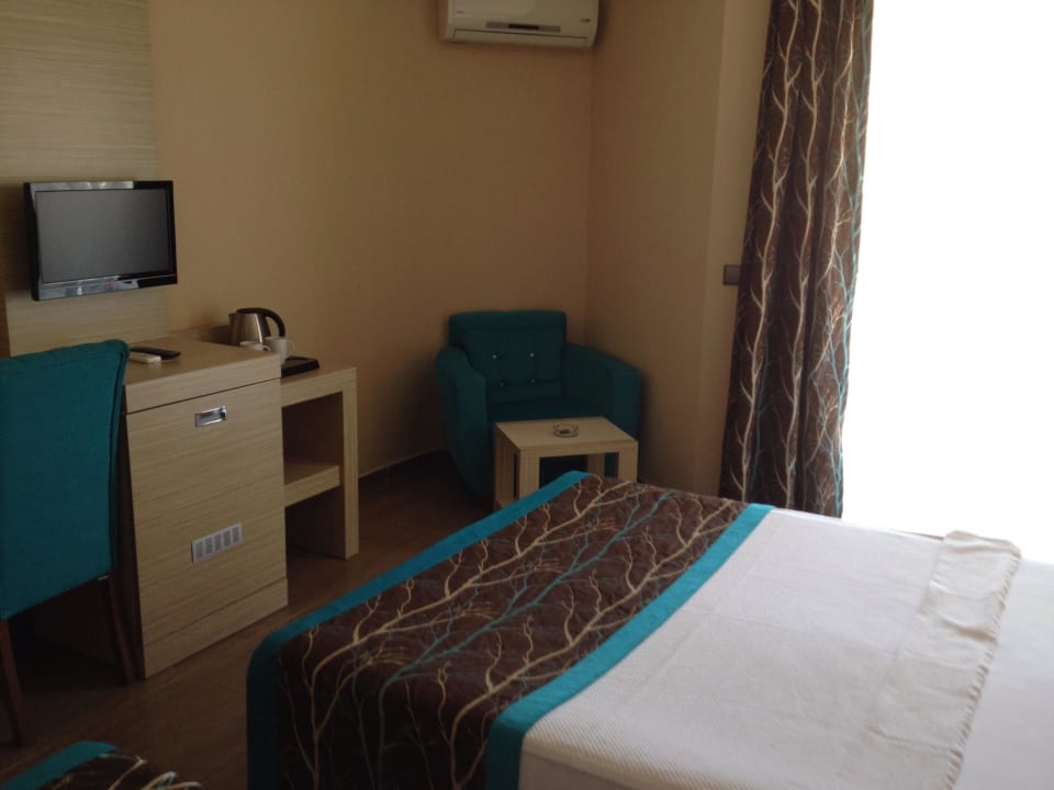 Zimmer bei Anreise Kaila Beach Hotel