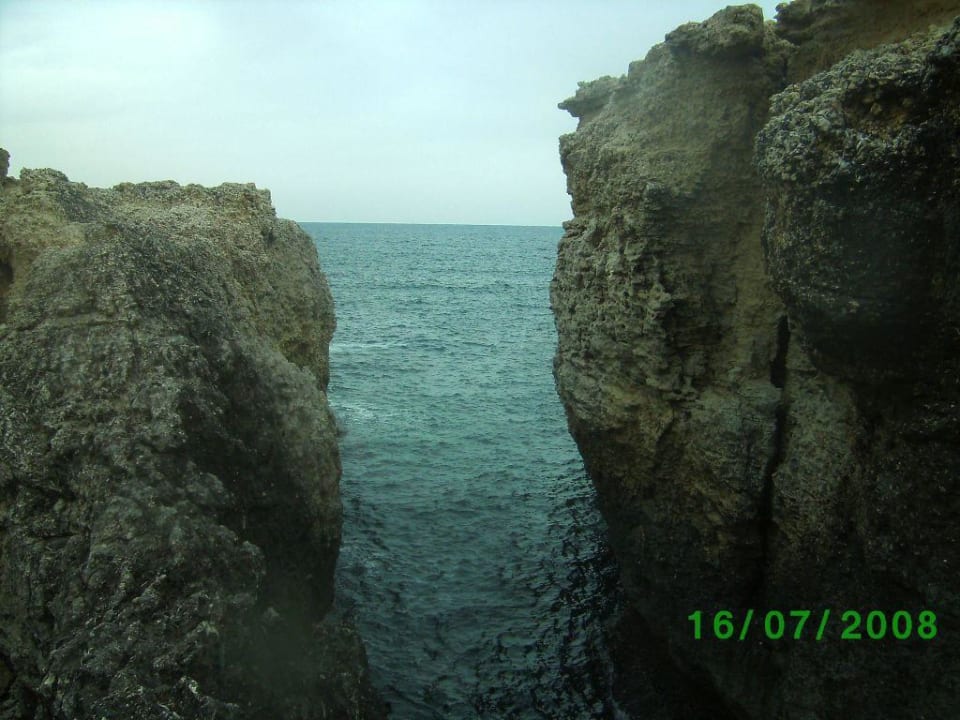 Ausblick vom Felsen gegenüber vom Hotel Barceló Portinatx - Adults only