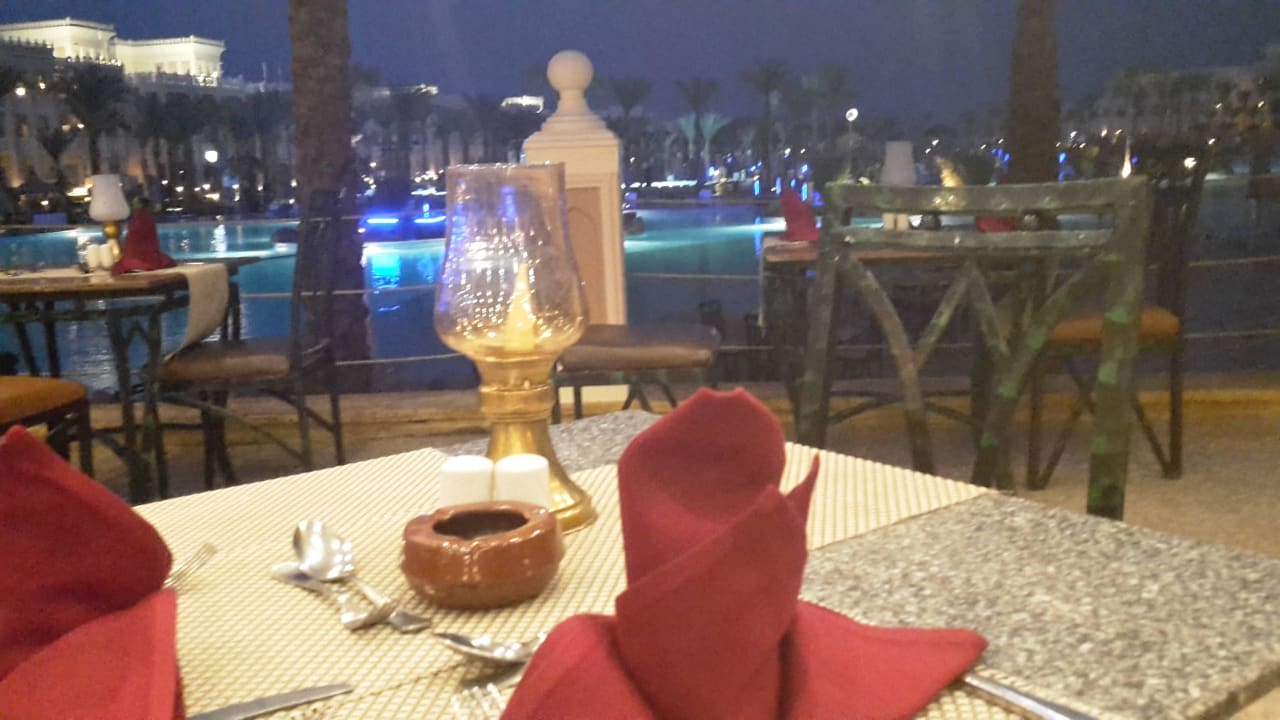 Restaurant mit Poolblick  Pickalbatros Palace Resort