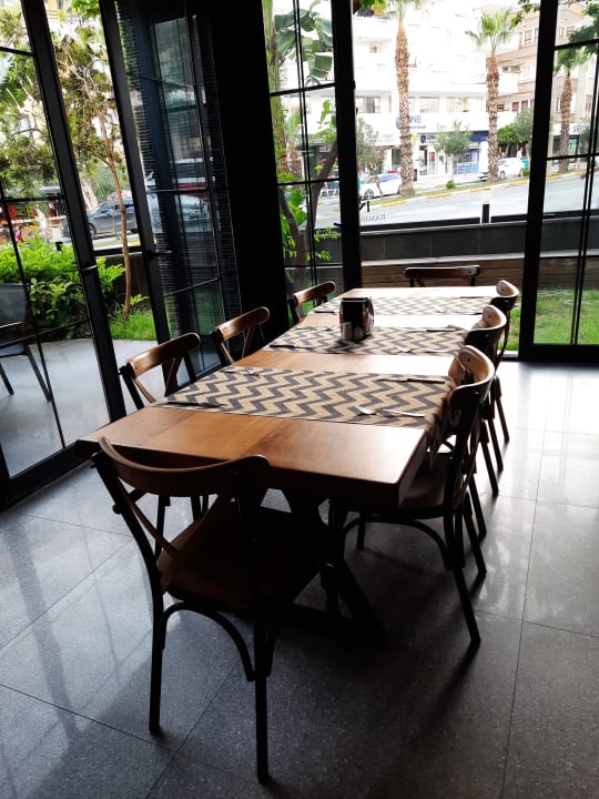 Gastro Ramira Joy Hotel