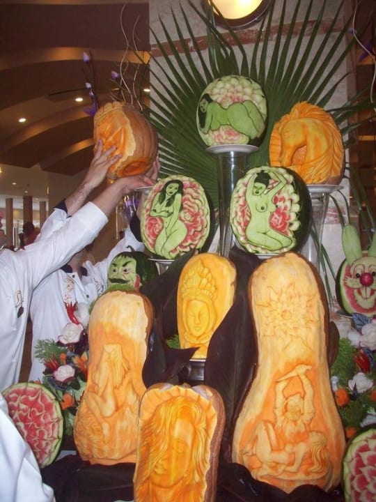 Melonenschnitzereien Asteria Collection Side