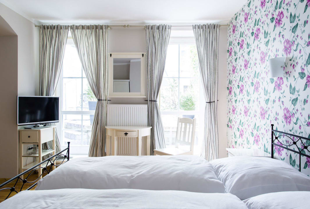 Souterrain Doppelzimmer Hotel Residenz Begaswinkel