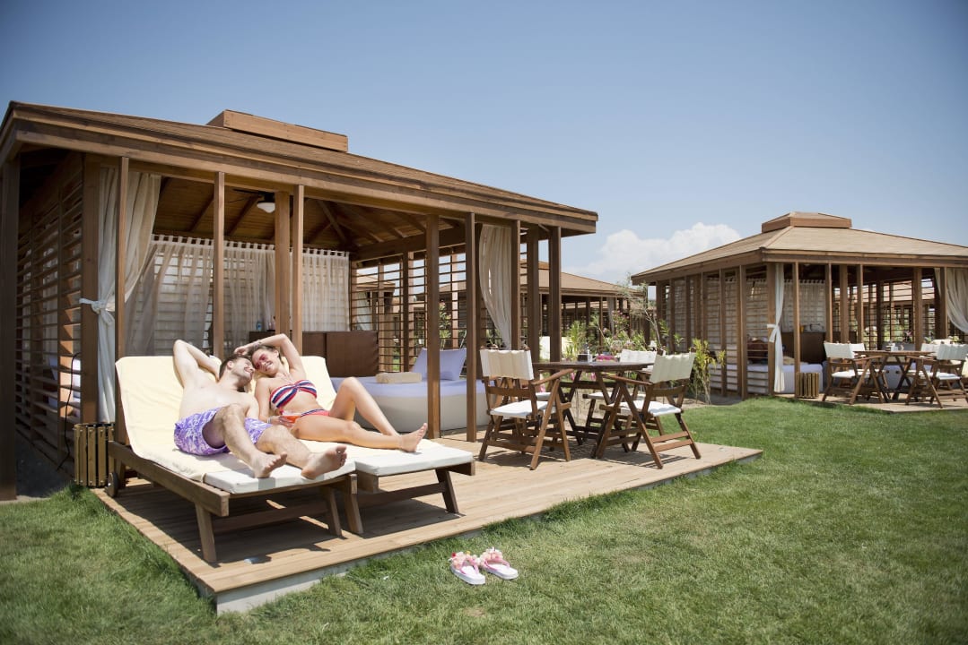 Strandpavillion Xanadu Resort Hotel
