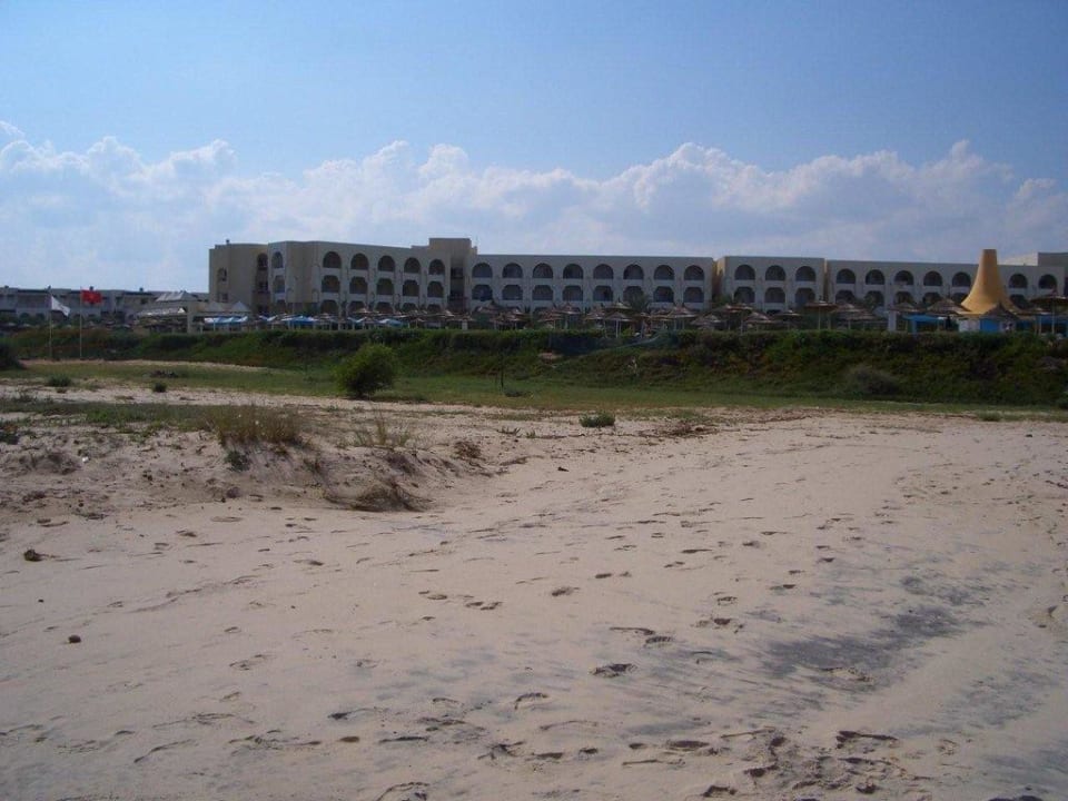 Ansicht Hotel vom Strand aus Iberostar Waves Averroes