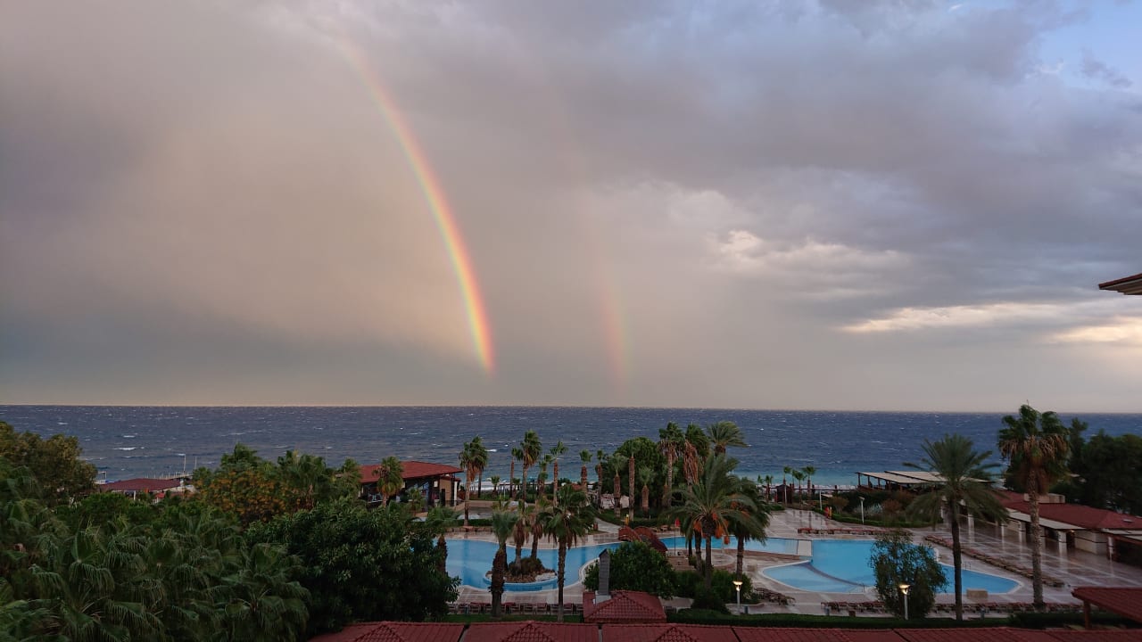 Strand Akka Alinda Hotel