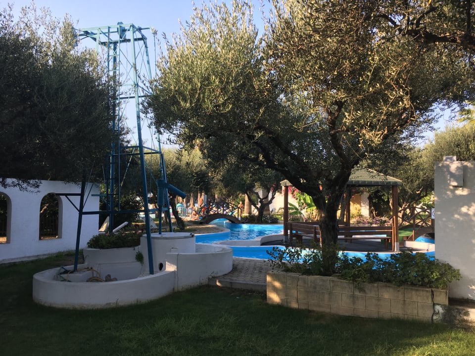 Gartenanlage TUI KIDS CLUB Alex Beach