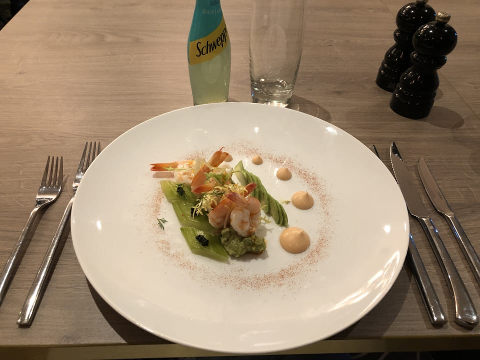Gastro Crowne Plaza London Heathrow T4 by IHG