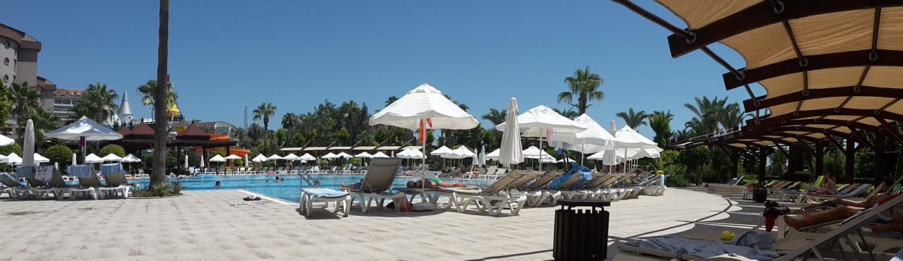 Pool Saphir Resort & Spa