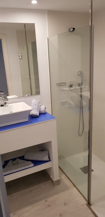 Zimmer Guya Wave Hotel