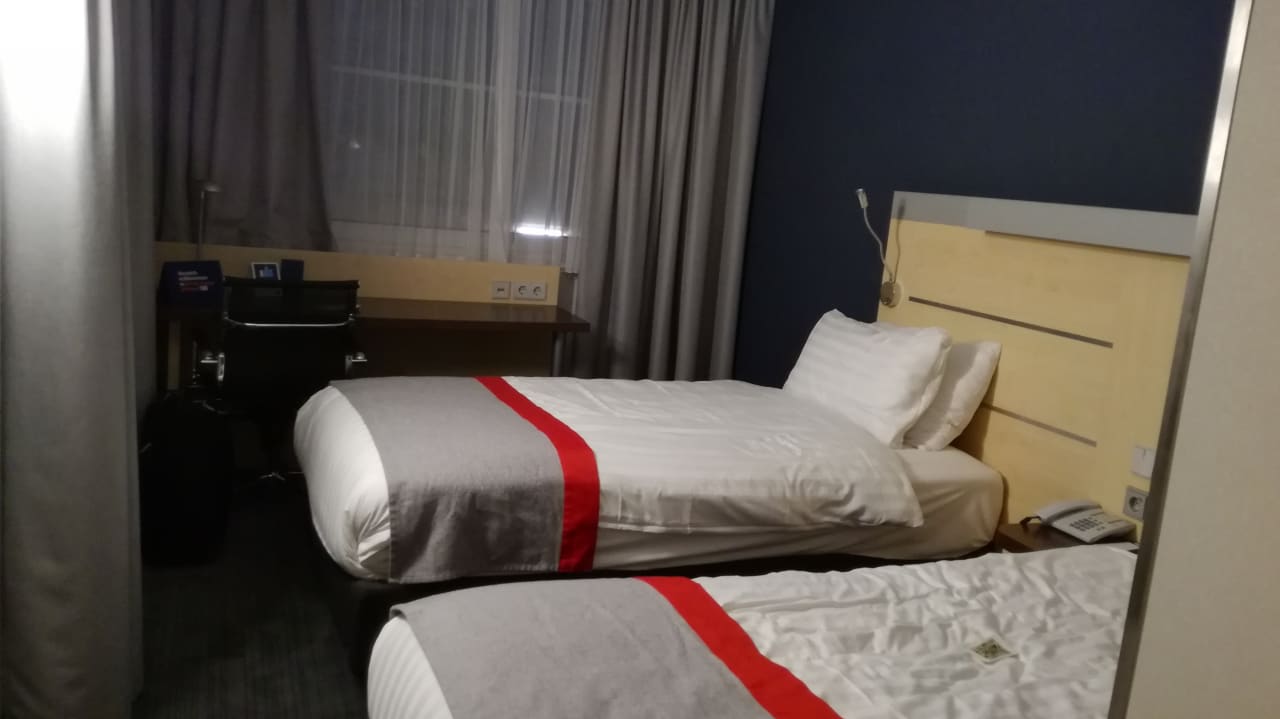 Zimmer Holiday Inn Express Berlin City Center