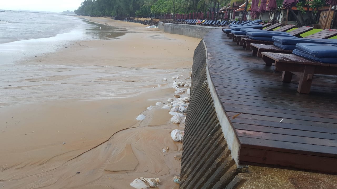 Absturzgefahr! Khaolak Laguna Resort