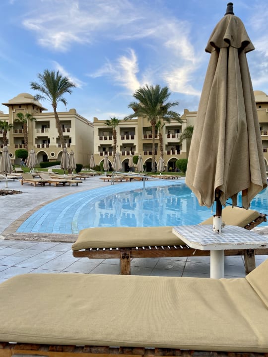 Pool Serenity Alpha Beach