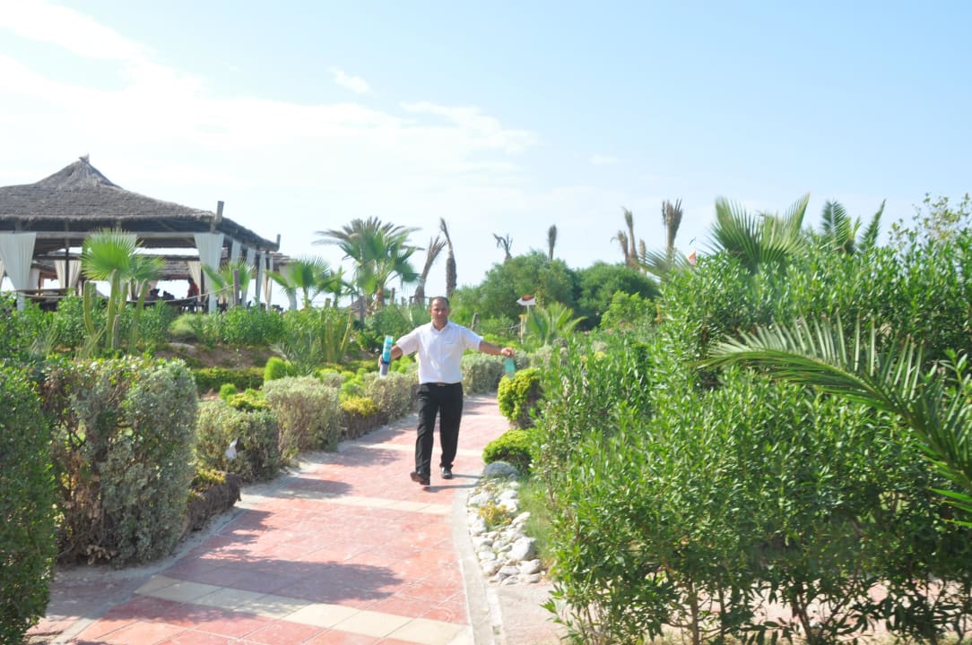 Haythem - pool bar worker Skanes Serail Aquapark