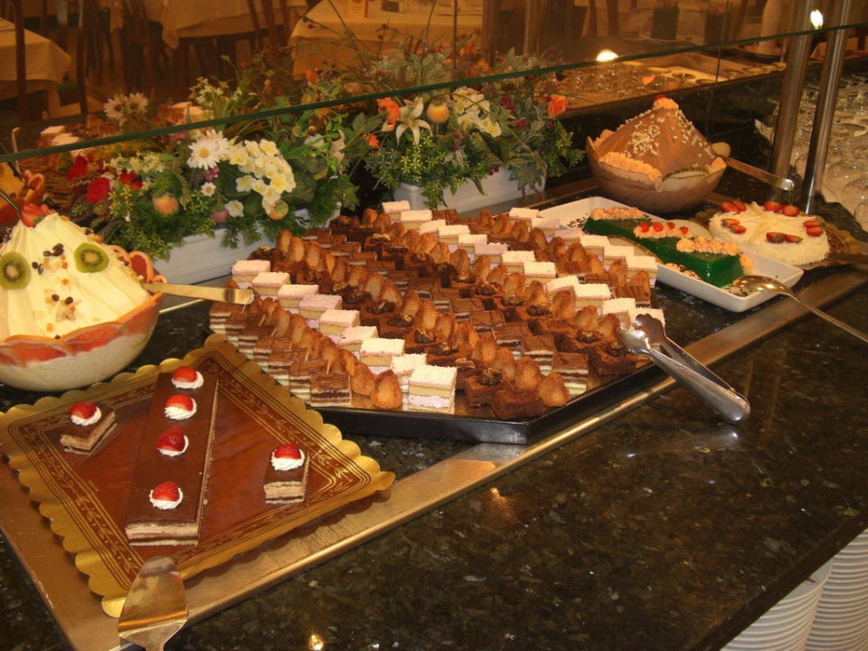 Dessertbüffet Inturotel Cala Esmeralda
