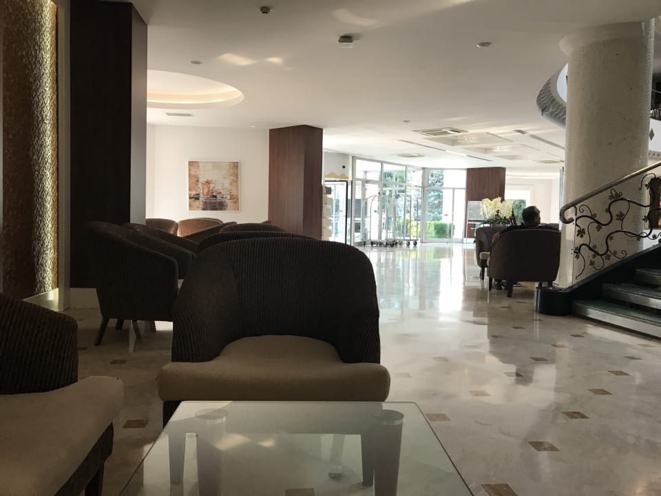 Lobby İkbal Thermal Hotel & SPA