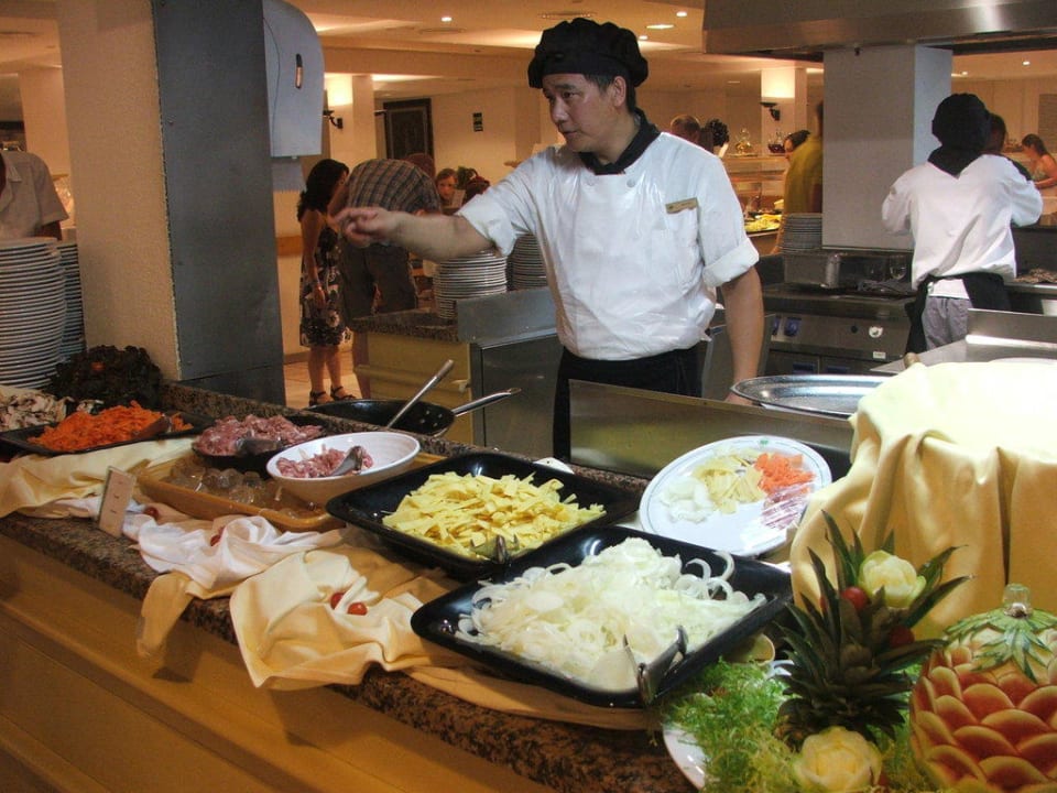 Showkochen am Abend Protur Safari Park Aparthotel